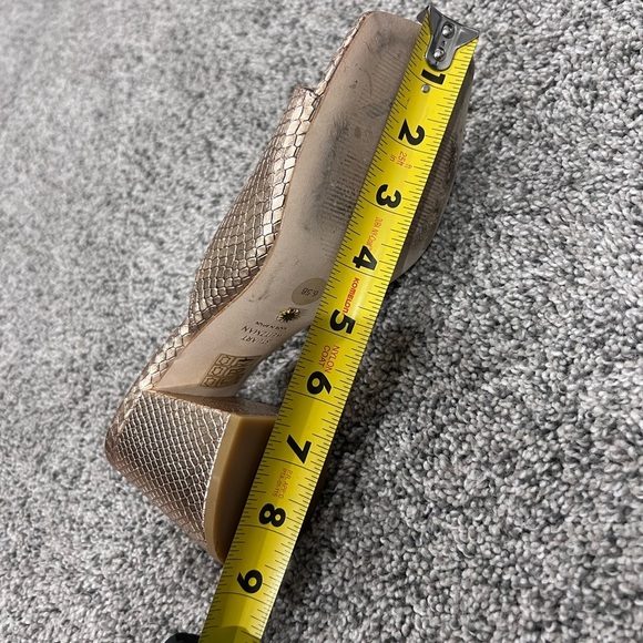 STUART WEITZMAN Tia 85 lizard-effect leather sandals Rose Gold Block Heel US 6.5 - Picture 9 of 10